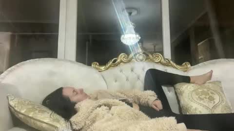 Snapshot of drresa chatting on 03.03.25 Dr. Resa online show from 03.03.25