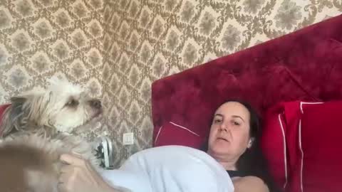 Snapshot of drresa chatting on 03.07.25 Dr. Resa online show from 03.07.25