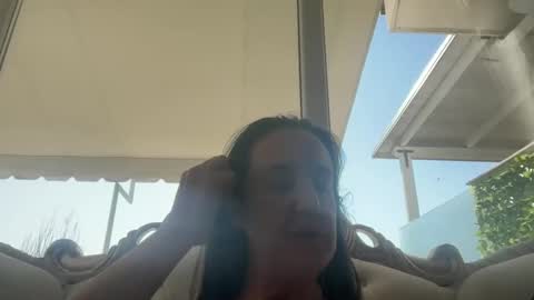 Snapshot of drresa chatting on 03.09.25 Dr. Resa online show from 03.09.25