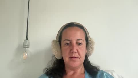 Snapshot of drresa chatting on 09.12.25 Dr. Resa online show from 09.12.25