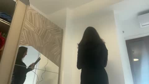 Snapshot of drresa chatting on 10.13.25 Dr. Resa online show from 10.13.25