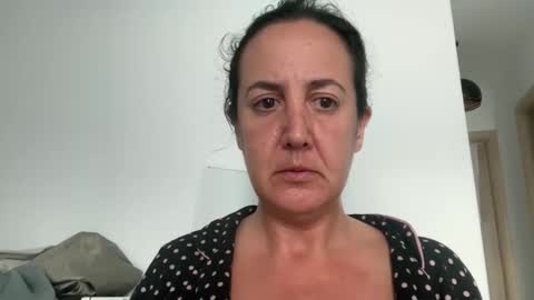 Snapshot of drresa chatting on 10.23.25 Dr. Resa online show from 10.23.25