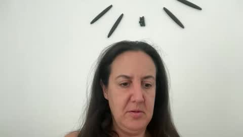 Snapshot of drresa chatting on 12.17.25 Dr. Resa online show from 12.17.25