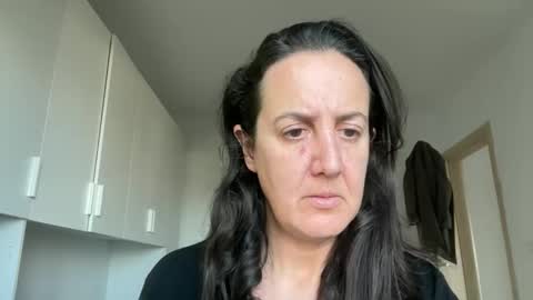 Snapshot of drresa chatting on 12.21.25 Dr. Resa online show from 12.21.25