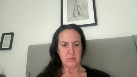 Snapshot of drresa chatting on 03.05.26 Dr. Resa online show from 03.05.26