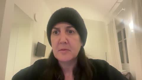 Snapshot of drresa chatting on 03.12.26 Dr. Resa online show from 03.12.26