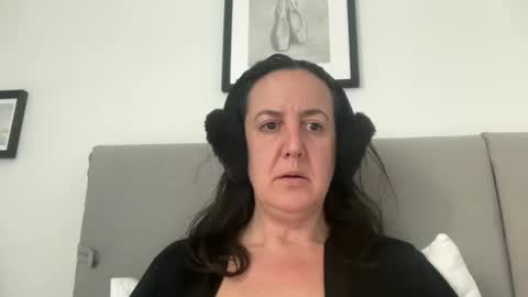 Snapshot of drresa chatting on 03.15.26 Dr. Resa online show from 03.15.26