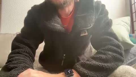 Max online show from 12.21.25