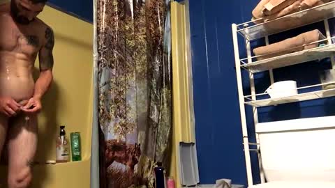 Snapshot of dugawuga chatting on 10.08.25 dugawuga online show from 10.08.25