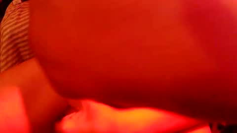 Snapshot of duh541228490531 chatting on 01.08.25 nomadjon online show from 01.08.25