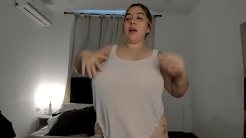 Snapshot of dulce_brithany chatting on 03.03.26 dulce brithany online show from 03.03.26