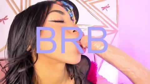 Snapshot of dulce_brown01 chatting on 12.03.25 Dulce online show from 12.03.25