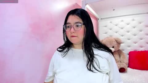 Snapshot of dulce_meow chatting on 10.08.25 Dulce online show from 10.08.25