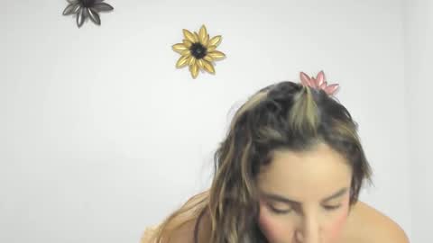 Snapshot of dulce_roberts_ chatting on 12.06.24 Dulce online show from 12.06.24