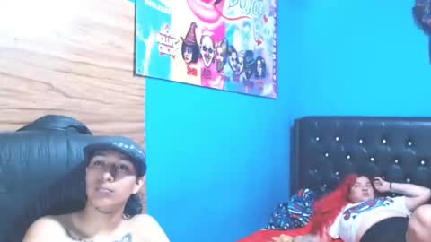 Snapshot of dulceandmike_ chatting on 01.21.25 dulceandmike_ online show from 01.21.25