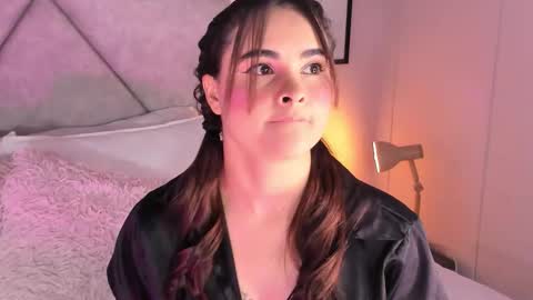 Dulcee Garcia online show from 11.02.25