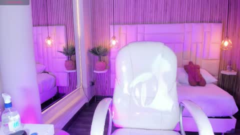 Dulce  online show from 12.20.25