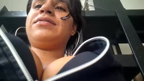 Snapshot of dulcekatty18 chatting on 03.19.26 dulcekatty18 online show from 03.19.26