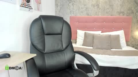 Dulce Rose online show from 09.12.25