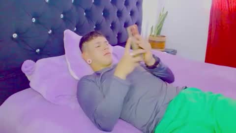 Snapshot of dulcetentacion__ chatting on 10.23.25 Juliana and online show from 10.23.25