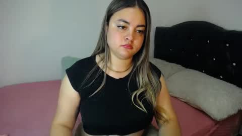 Snapshot of dumont_model chatting on 02.22.25 Nicole online show from 02.22.25