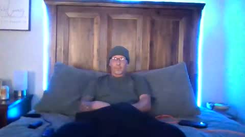 DUO2069 online show from 11.28.25