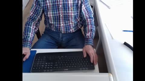 Snapshot of dutchpornking2 chatting on 01.27.25 dutchpornking2 online show from 01.27.25