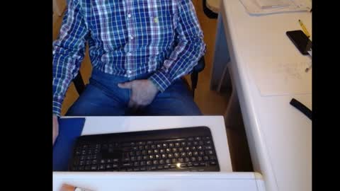 Snapshot of dutchpornking2 chatting on 01.27.25 dutchpornking2 online show from 01.27.25