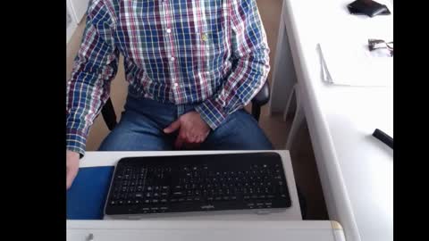 Snapshot of dutchpornking2 chatting on 02.13.25 dutchpornking2 online show from 02.13.25