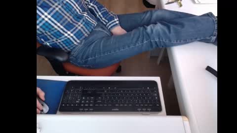 Snapshot of dutchpornking2 chatting on 02.23.25 dutchpornking2 online show from 02.23.25