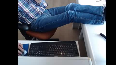 Snapshot of dutchpornking2 chatting on 02.28.25 dutchpornking2 online show from 02.28.25