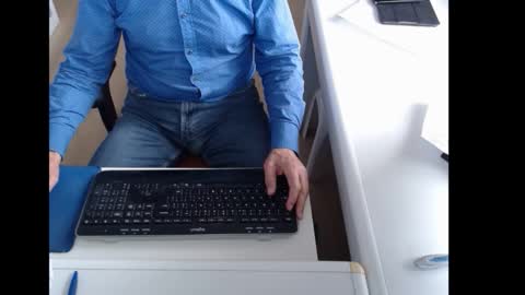 Snapshot of dutchpornking2 chatting on 09.24.25 dutchpornking2 online show from 09.24.25