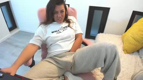 dayana online show from 11.22.25