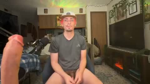 Snapshot of dylandaniel69 chatting on 07.15.26 Dylan Daniel 7.8 online show from 07.15.26