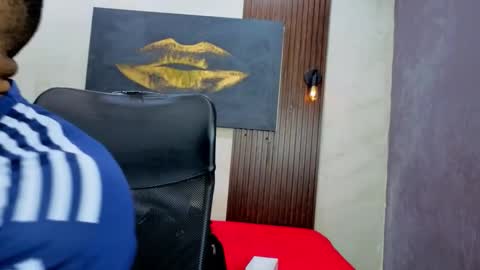 Snapshot of dylanguss chatting on 09.24.25 dylanguss online show from 09.24.25