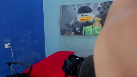 Snapshot of dylanguss chatting on 11.23.25 dylanguss online show from 11.23.25