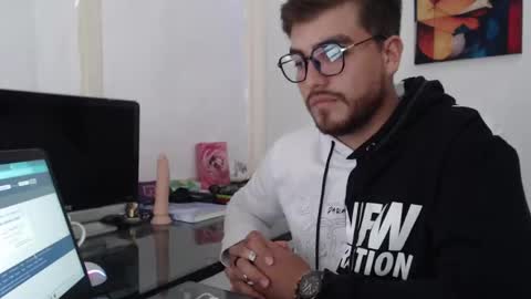 Snapshot of dylanhot10 chatting on 12.09.24 dylanhot10 online show from 12.09.24