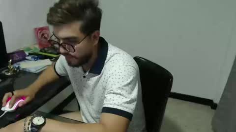 Snapshot of dylanhot10 chatting on 12.14.24 dylanhot10 online show from 12.14.24