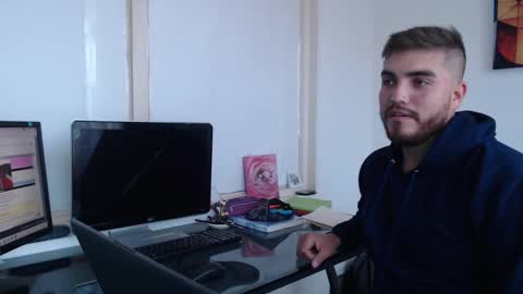 Snapshot of dylanhot10 chatting on 02.03.25 dylanhot10 online show from 02.03.25