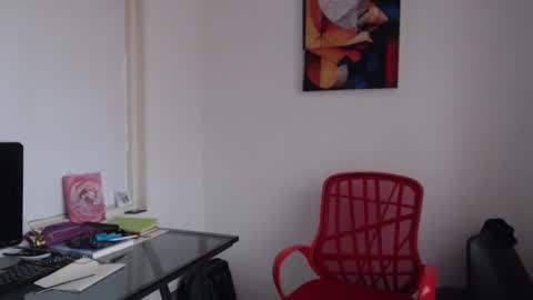 Snapshot of dylanhot10 chatting on 02.04.25 dylanhot10 online show from 02.04.25