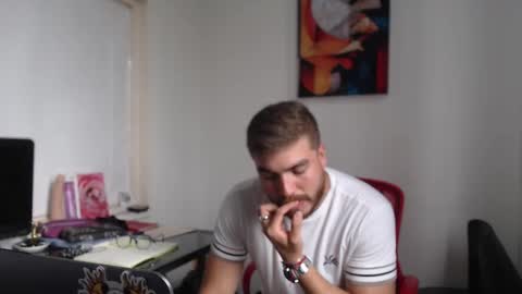 Snapshot of dylanhot10 chatting on 02.18.25 dylanhot10 online show from 02.18.25