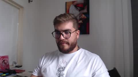 Snapshot of dylanhot10 chatting on 02.25.25 dylanhot10 online show from 02.25.25