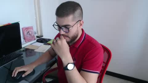 Snapshot of dylanhot10 chatting on 09.16.25 dylanhot10 online show from 09.16.25