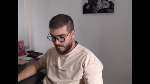 Snapshot of dylanhot10 chatting on 09.30.25 dylanhot10 online show from 09.30.25