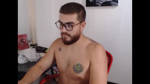 Snapshot of dylanhot10 chatting on 10.03.25 dylanhot10 online show from 10.03.25