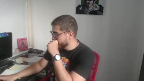 Snapshot of dylanhot10 chatting on 12.03.25 dylanhot10 online show from 12.03.25