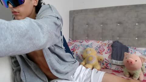Snapshot of dylann_ross chatting on 04.17.26 dylann ross online show from 04.17.26