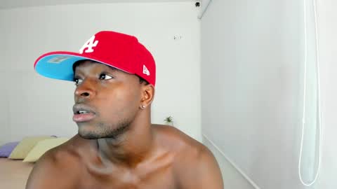 Snapshot of dylantaylor_1 chatting on 01.21.25 Dylan Taylor online show from 01.21.25