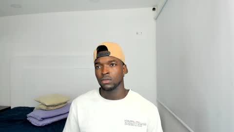 Snapshot of dylantaylor_1 chatting on 01.28.25 Dylan Taylor online show from 01.28.25