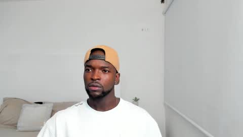 Snapshot of dylantaylor_1 chatting on 02.23.25 Dylan Taylor online show from 02.23.25